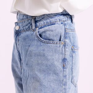 JEANS - Image 3