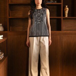 EMBROIDERED TOP