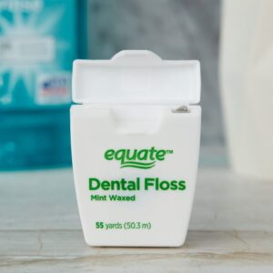 Equate Nylon Dental Floss, Mint Waxed, 55 Yds - Image 5