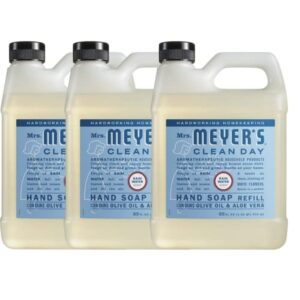 Mrs. Meyer's Clean Day Liquid Hand Soap Refill with Olive Oil and Aloe Vera, Rain Water Scent, 33 oz - Image 6