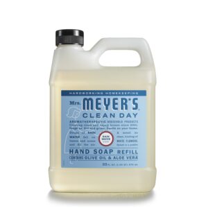 Mrs. Meyer's Clean Day Liquid Hand Soap Refill with Olive Oil and Aloe Vera, Rain Water Scent, 33 oz - Image 7