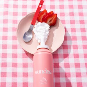 Sundae Whipped Shower Foam Strawberries + Cream for All Adult Skin Types - Image 3