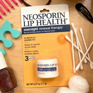 Neosporin Lip Health Overnight Therapy Lip Protectant, 0.27 oz - Image 9
