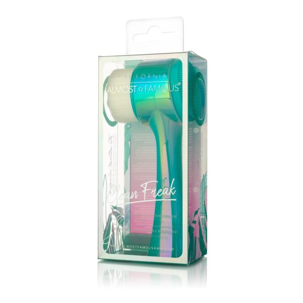 Almost Famous – Clean Freak 2in1 Exfoliator Brush – Turquoise