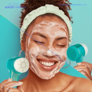 Almost Famous – Clean Freak 2in1 Exfoliator Brush – Turquoise