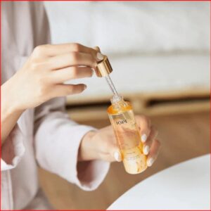 Golden Glow Face Oil 40ml - Image 3