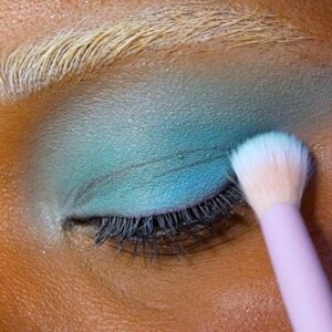 Lottie London Tapered Blending Brush, 100% Vegan, LE010 - Image 4