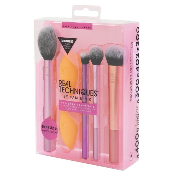 Real Techniques Makeup Brush Set with 2 Sponge Blenders for Eyeshadow Foundation Blush and Concealer Set of 6 Real Techniques Makeup Brush Set with 2 Sponge Blenders for Eyeshadow Foundation Blush and Concealer Set of 6