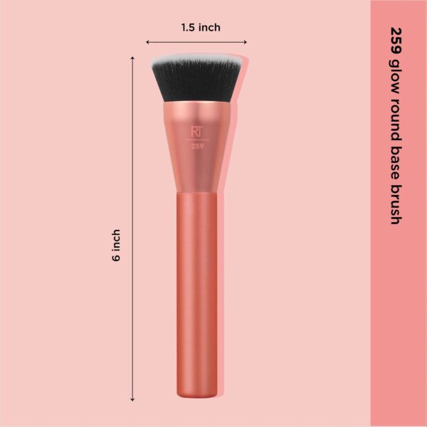 Real Techniques Glow Round Base Makeup Brush, for Liquid & Cream Foundation, 1 Count