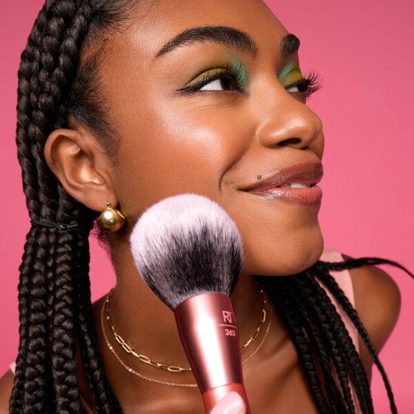 Real Techniques Extra Big Powder Brush, Large Makeup Brush for Powder, 1 Count