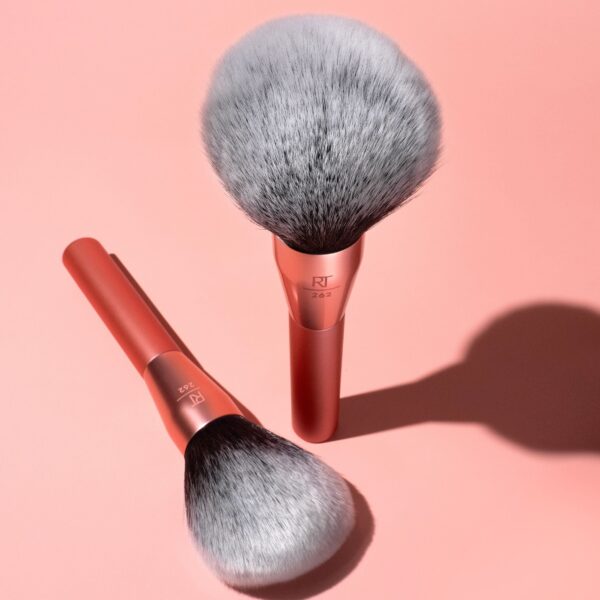 Real Techniques Extra Big Powder Brush, Large Makeup Brush for Powder, 1 Count