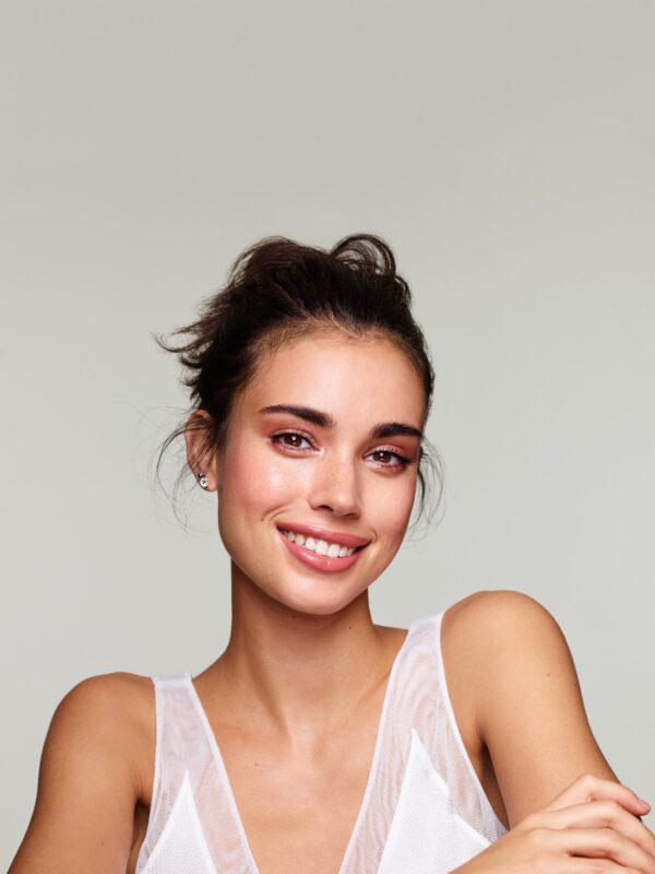 COVERGIRL Instant Cheekbones Contouring Blush, 220 Purely Plum, 0.29 oz