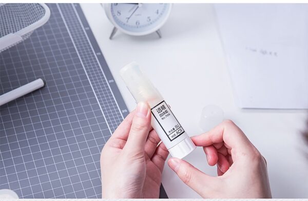 BAOQIN Clear Glue Sticks Handmade Glue Stick ，Strong Solid Glue Suitable for Offices, Crafts, Schools, and Homes （Clear）